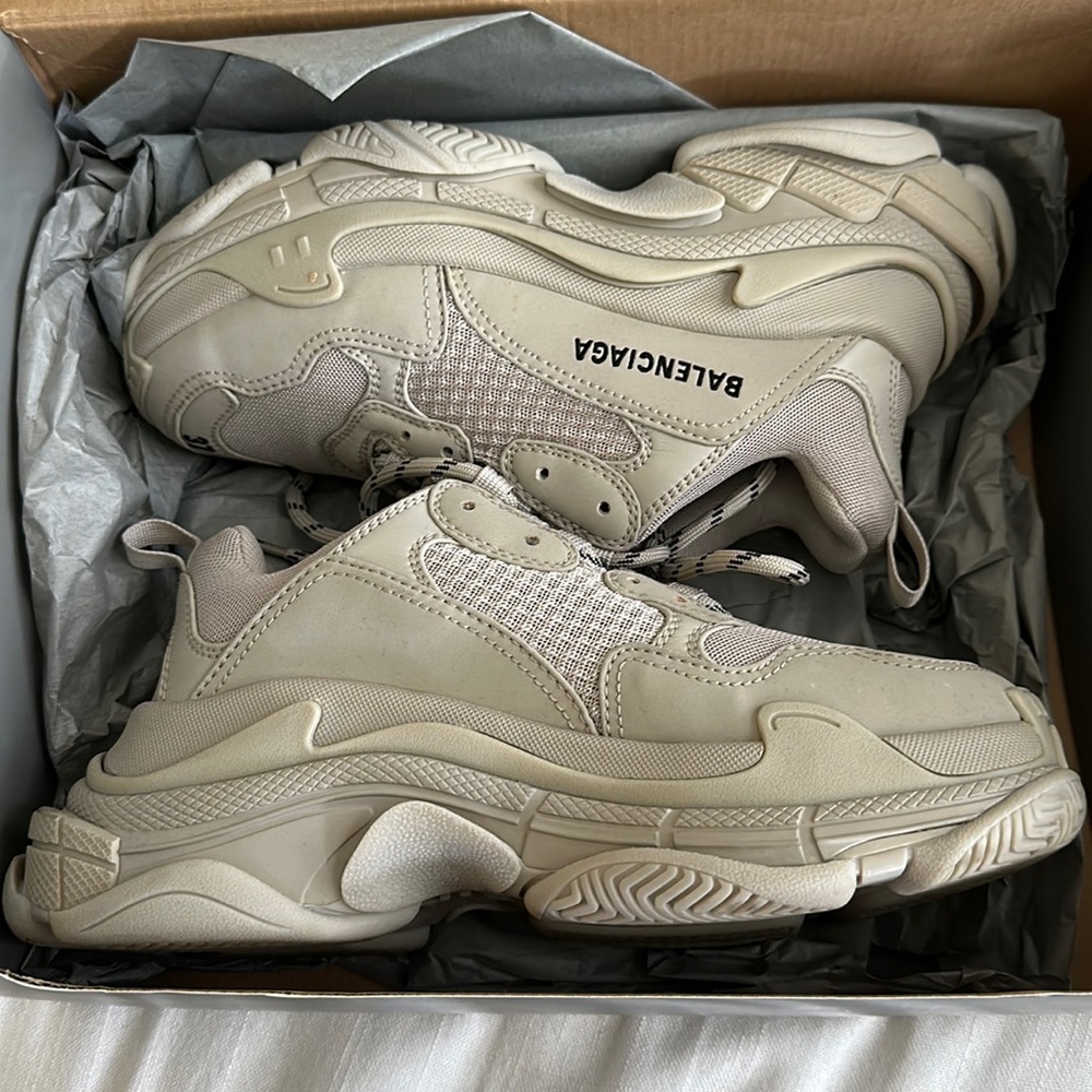 Balenciaga WOMEN'S TRIPLE S SNEAKER IN BEIGE